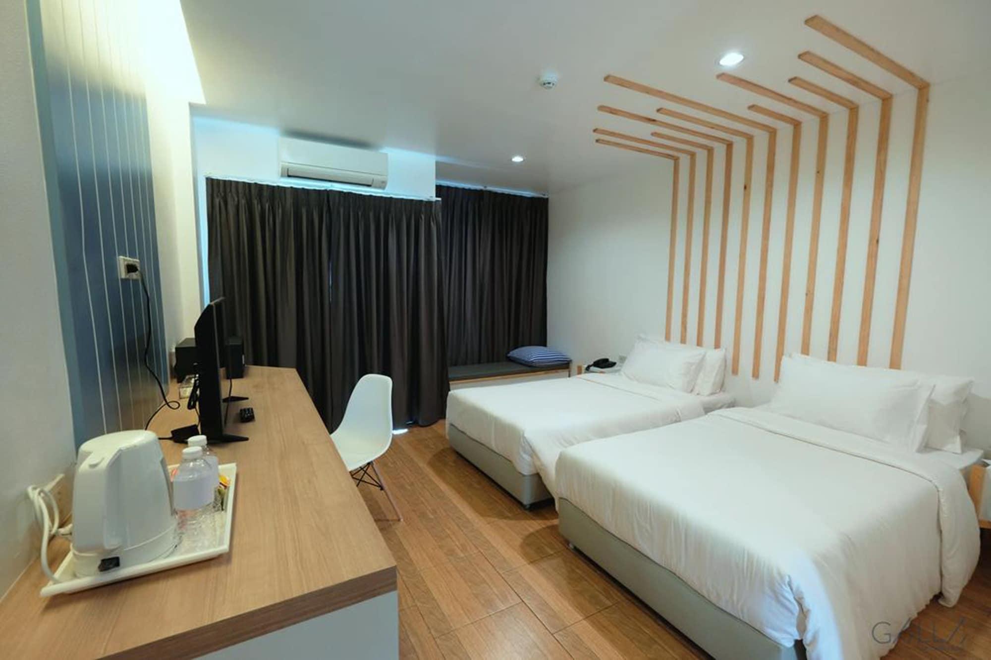 The Galla Hotel Ranong Bagian luar foto