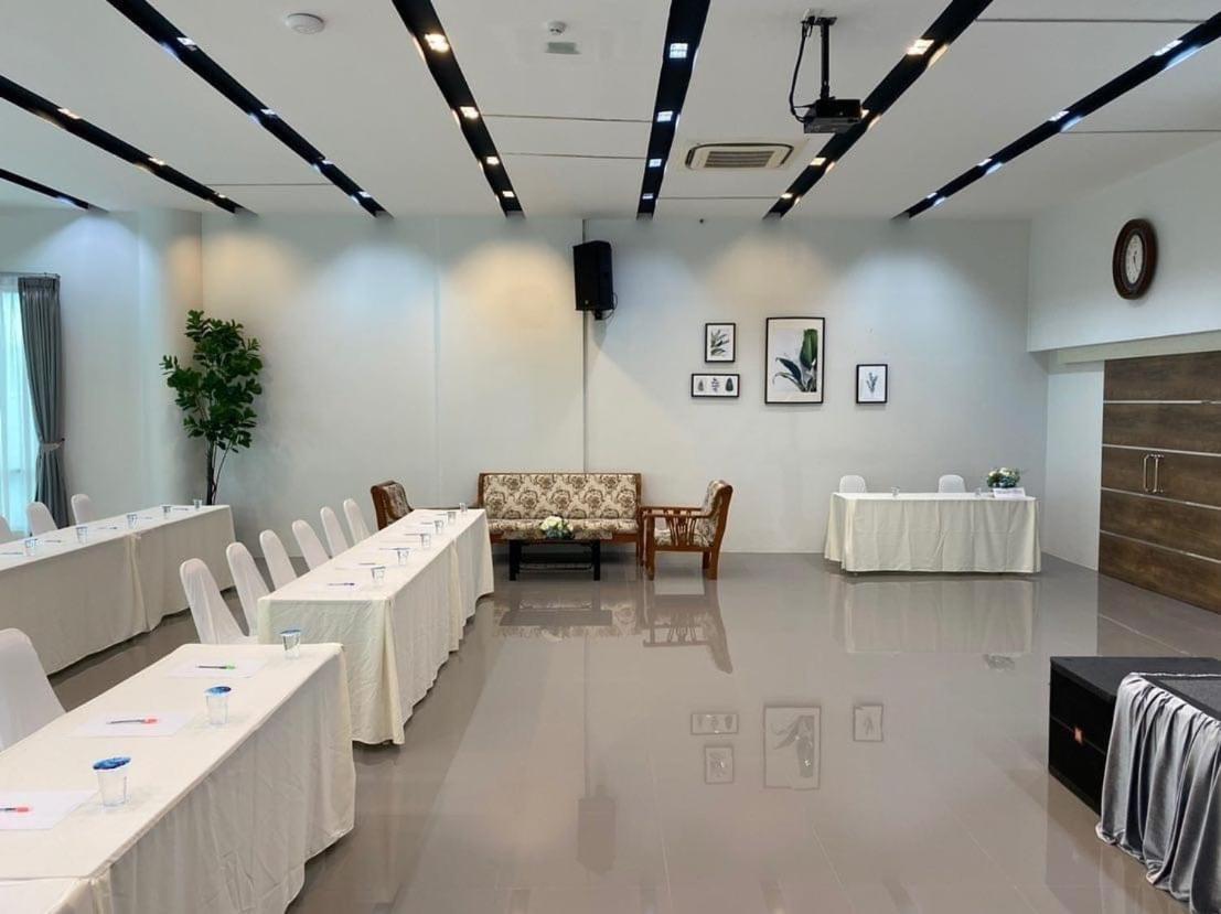 The Galla Hotel Ranong Bagian luar foto