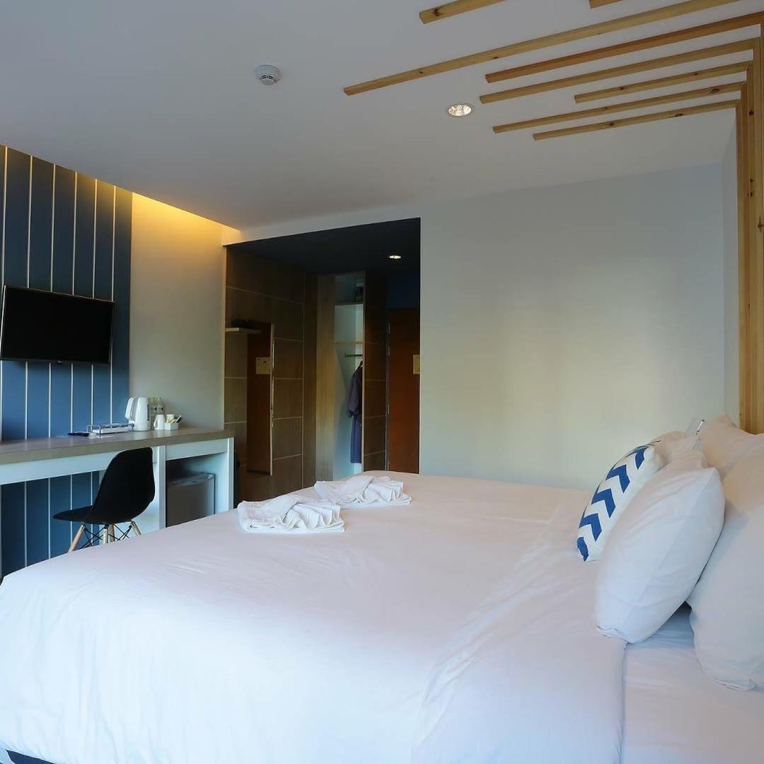 The Galla Hotel Ranong Bagian luar foto