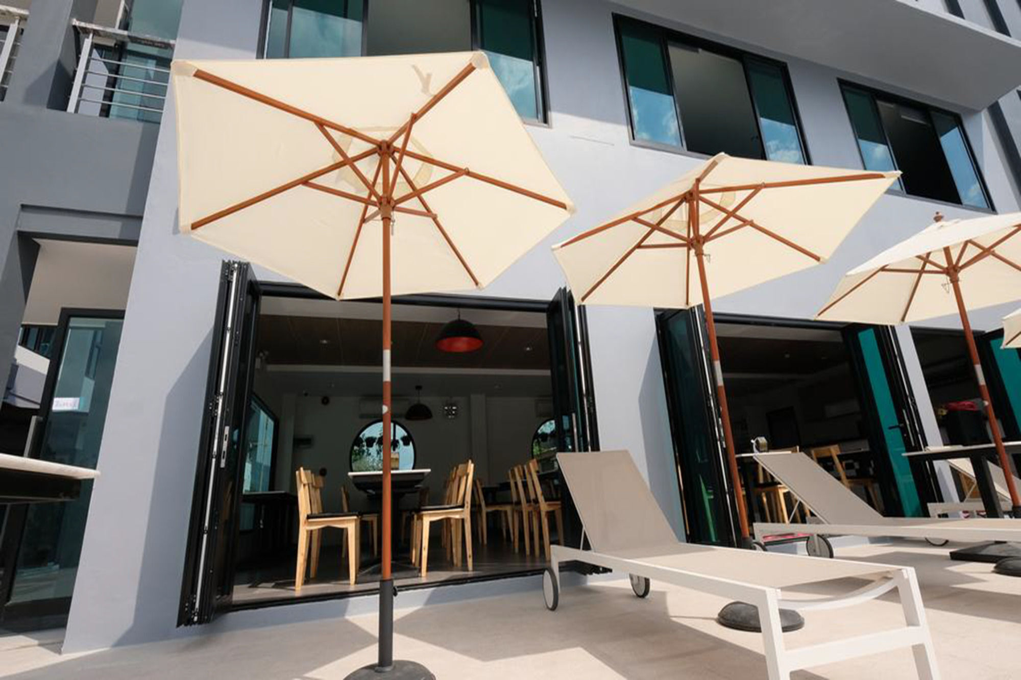 The Galla Hotel Ranong Bagian luar foto